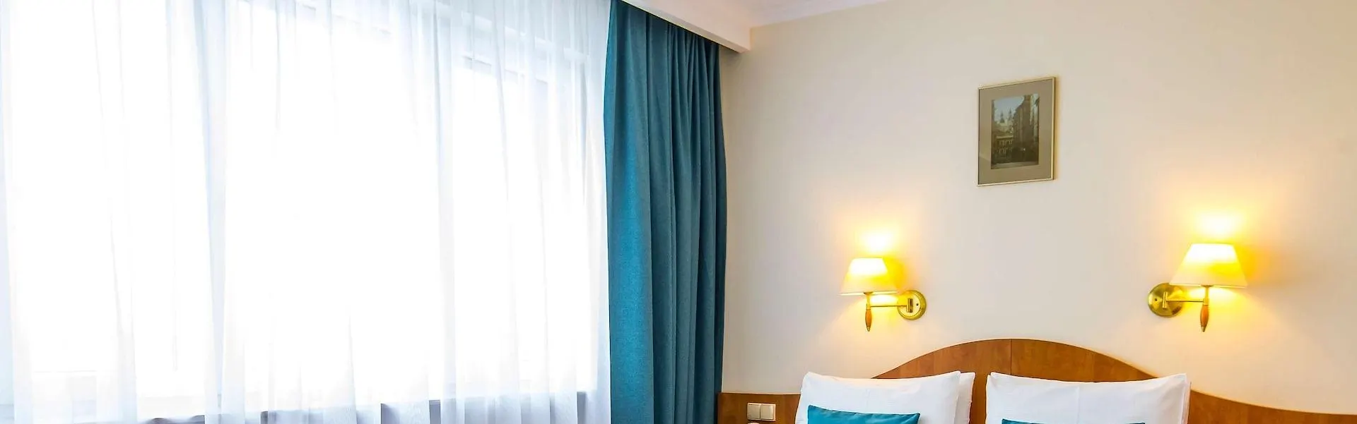 ורשה Best Western Hotel Portos