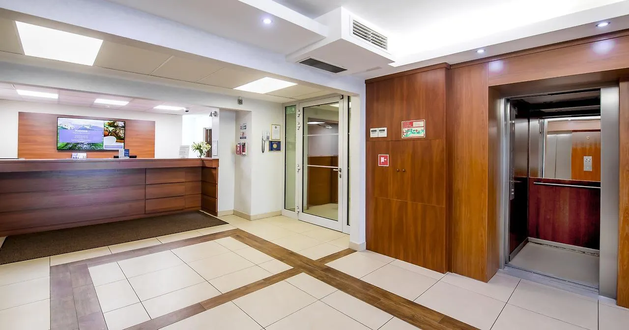 ורשה Best Western Hotel Portos