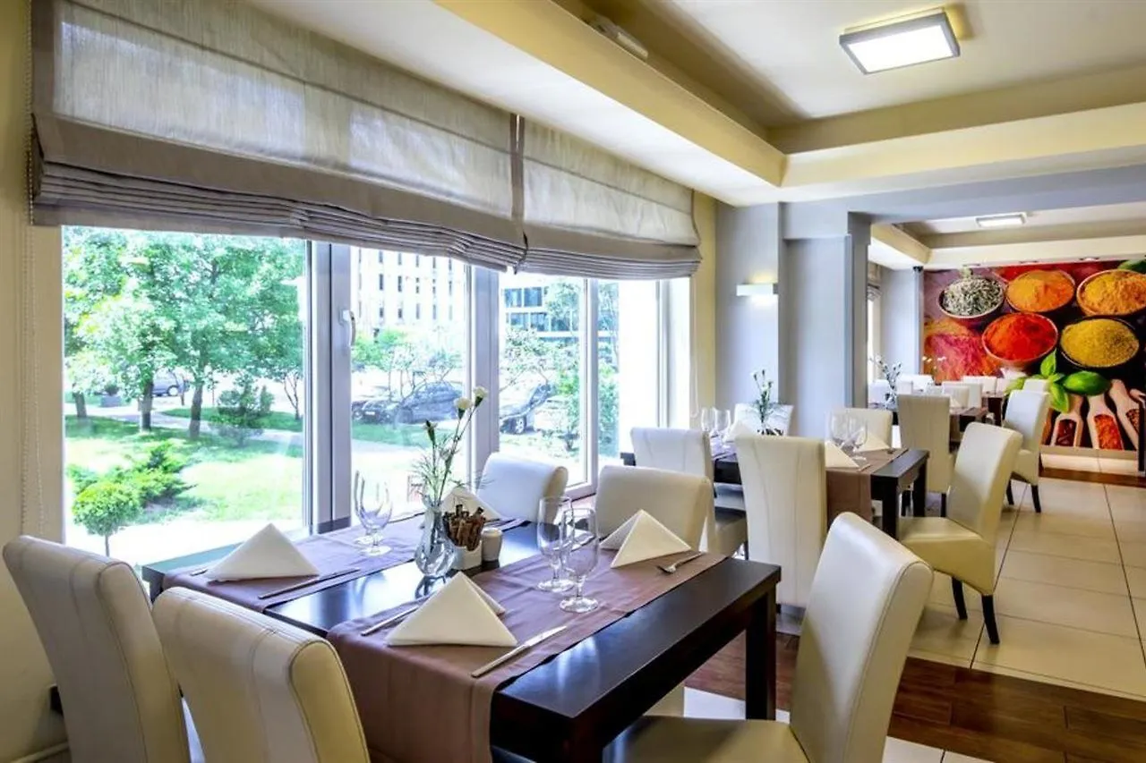 Best Western Hotel Portos Varşova